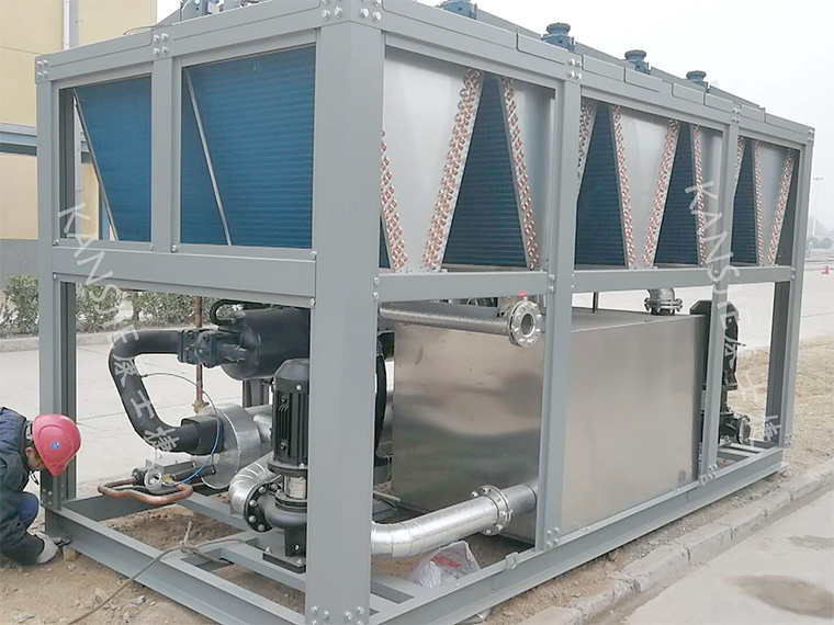 Biopharmaceutical industry chiller case